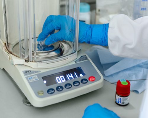 0074-Tips-for-maintaining-lab-equipment_678-x-428px